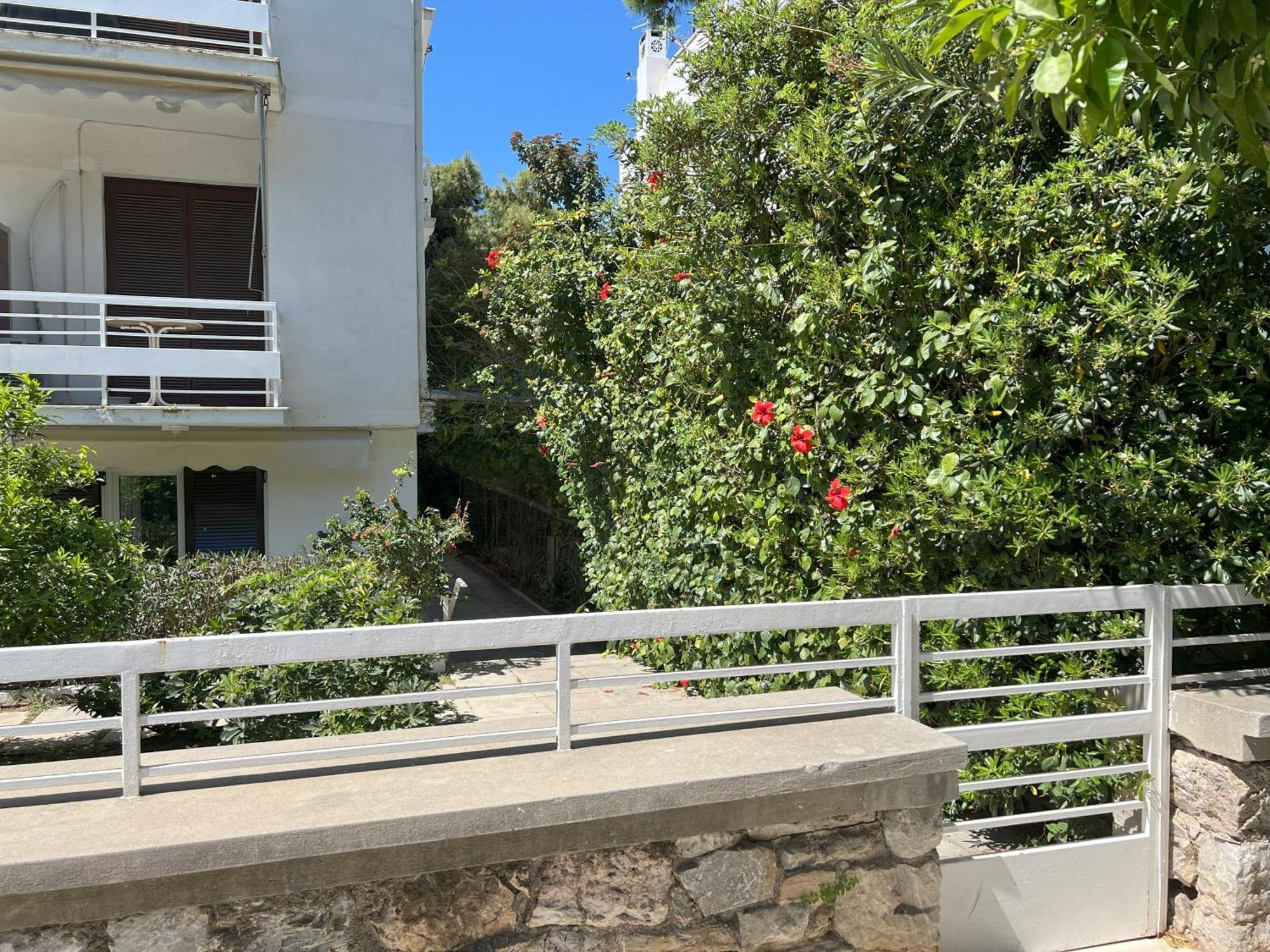 Emerald Lake Residence Athens Exterior photo